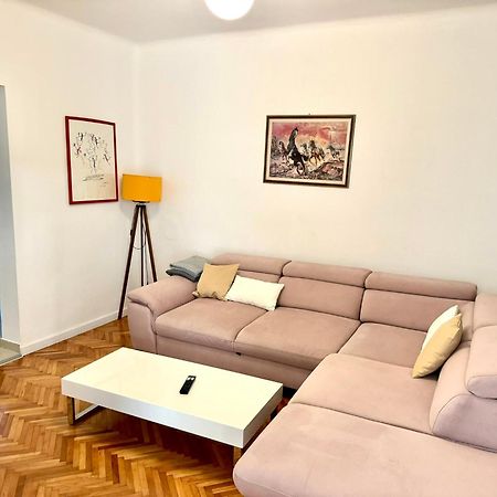 Apartments Mikelic Kampor ภายนอก รูปภาพ