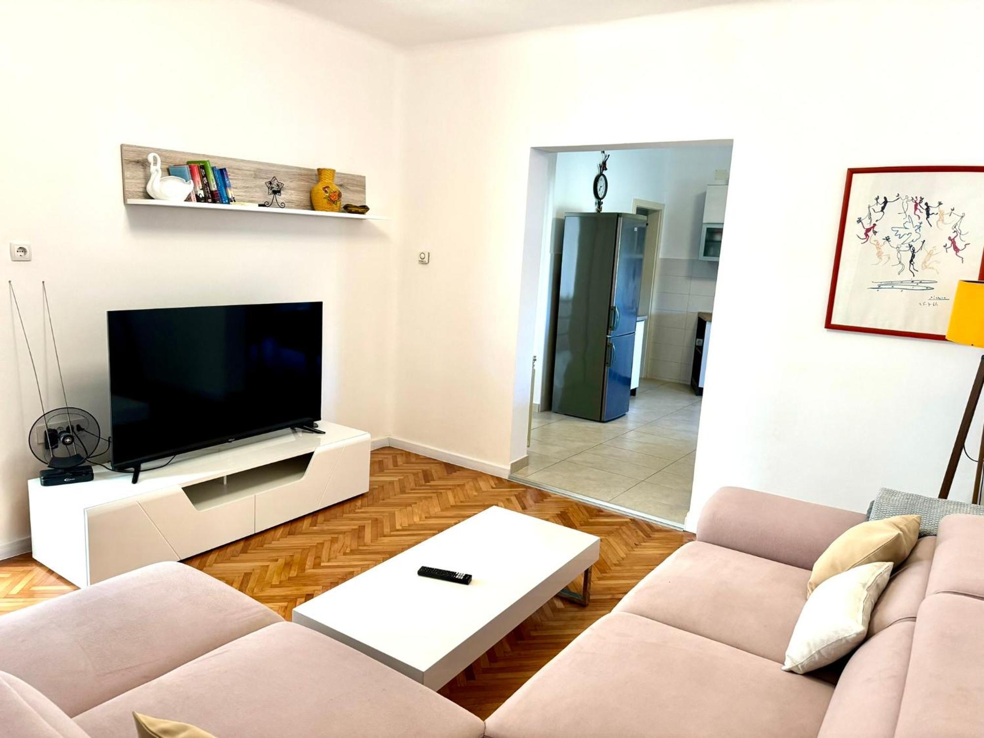 Apartments Mikelic Kampor ภายนอก รูปภาพ