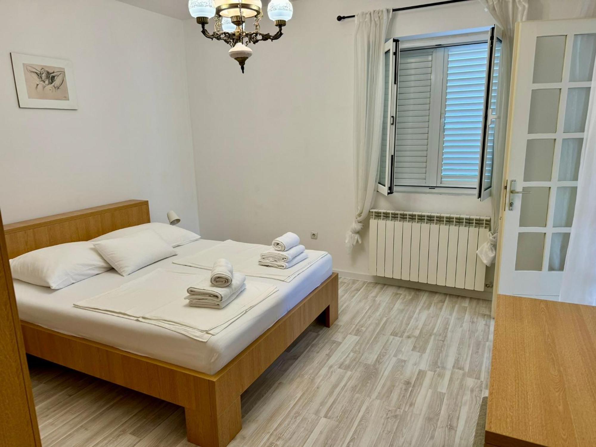 Apartments Mikelic Kampor ภายนอก รูปภาพ